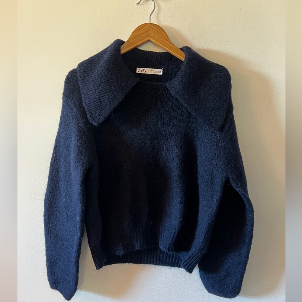 Zara Women's Dark Blue Collar Sweater